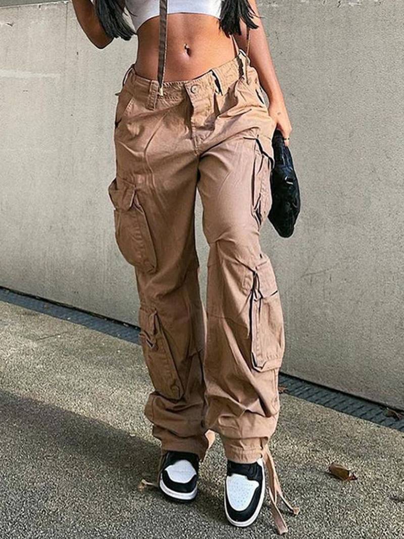 Y2K style wide leg baggy cargo pants with flap pockets in army green